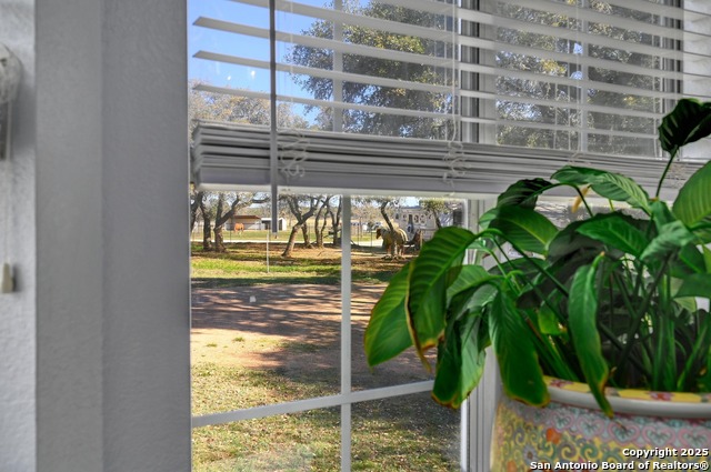 Image 12 of 36 For 384 Sunset Ridge