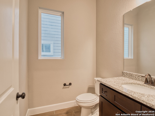 Image 30 of 51 For 2202 Virginia Blvd, Unit 201
