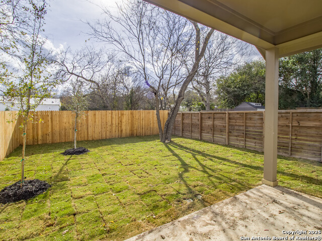 Image 32 of 51 For 2202 Virginia Blvd, Unit 201
