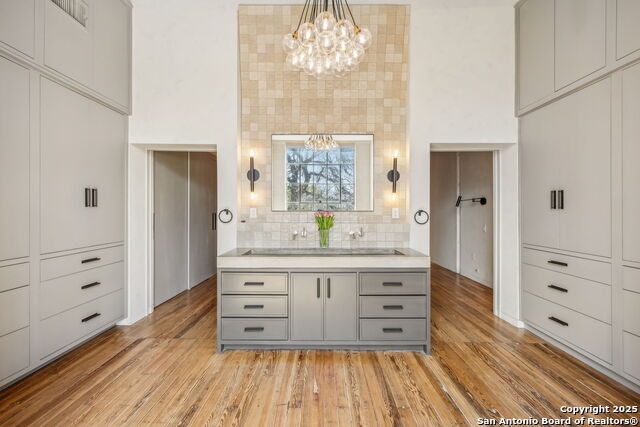 Image 10 of 32 For 212 Madison 7