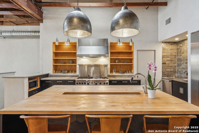 Image 3 of 32 For 212 Madison 7