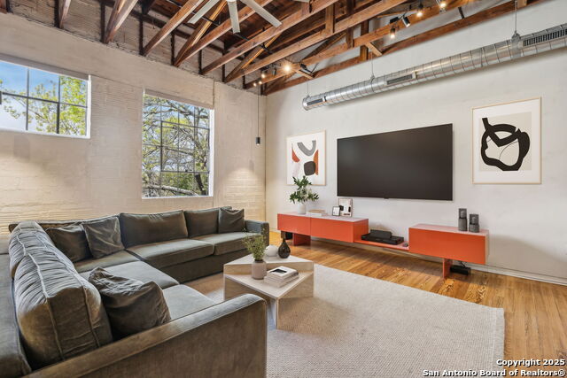 Image 7 of 32 For 212 Madison 7