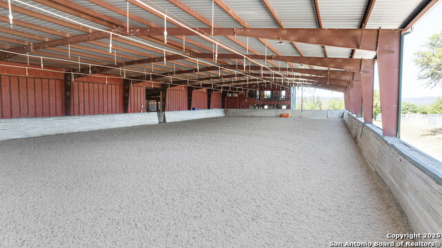 Image 12 of 53 For 728 Upper Moffett