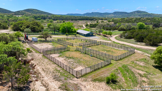 Image 27 of 53 For 728 Upper Moffett