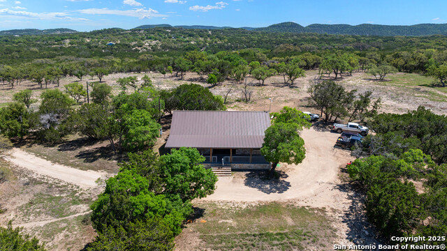 Image 28 of 53 For 728 Upper Moffett