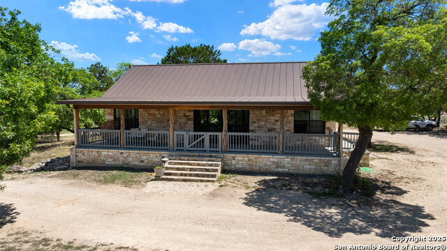 Image 29 of 53 For 728 Upper Moffett