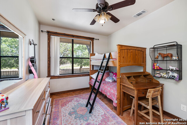 Image 39 of 53 For 728 Upper Moffett
