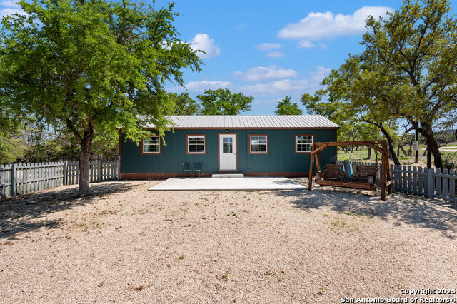 Image 44 of 53 For 728 Upper Moffett