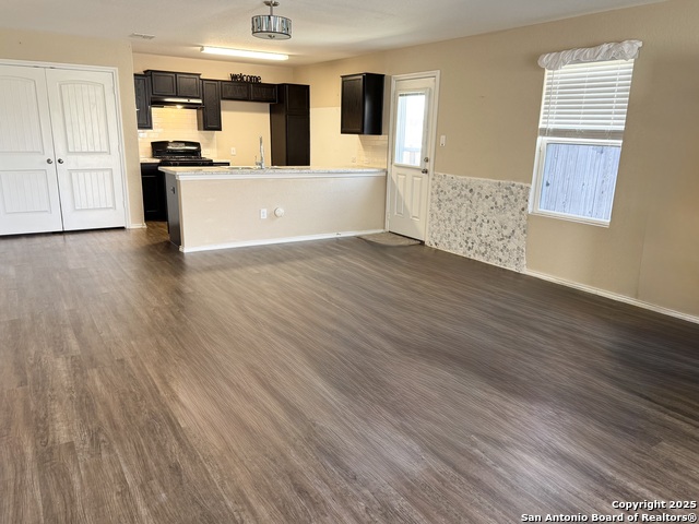 Image 9 of 18 For 5015 Everett Loop
