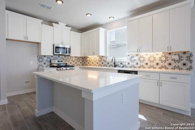 Image 4 of 8 For 12903 Jeff Ranch