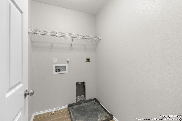 Image 31 of 38 For 9226 Brown Wl