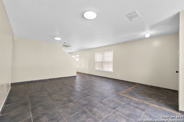Image 3 of 21 For 9707 Autumn Valley