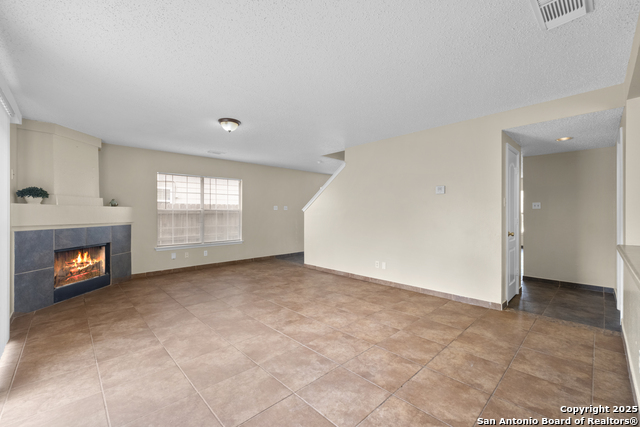 Image 6 of 21 For 9707 Autumn Valley