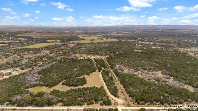 Listing photo id 22 for 3584 Privilege Creek