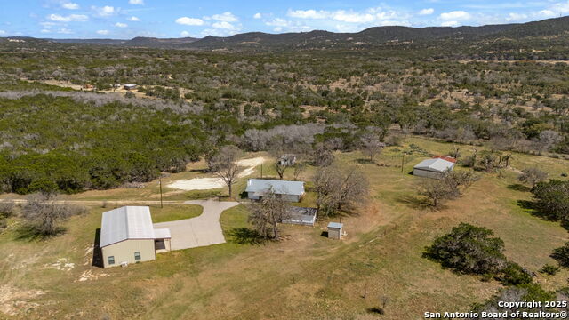 Listing photo id 1 for 3584 Privilege Creek