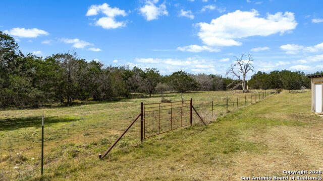 Listing photo id 36 for 3584 Privilege Creek