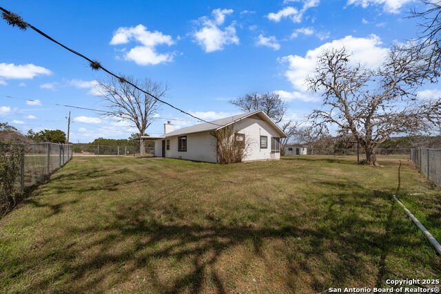 Listing photo id 41 for 3584 Privilege Creek