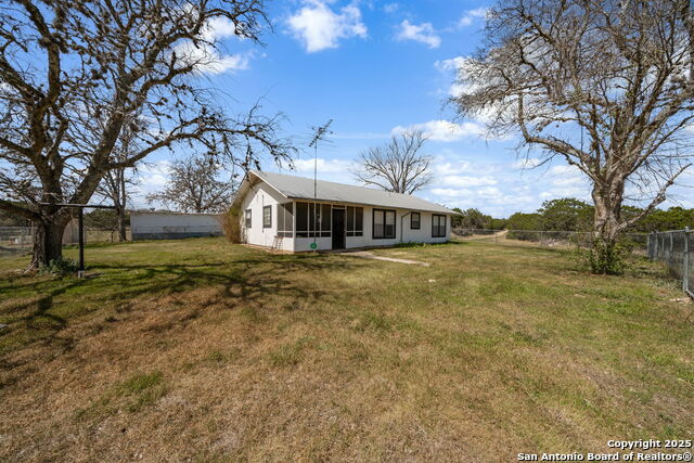 Listing photo id 42 for 3584 Privilege Creek