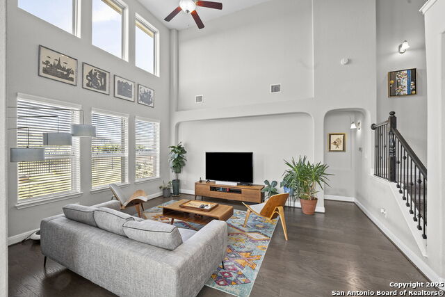 Image 13 of 29 For 8010 Cibolo View