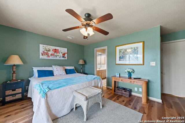 Image 12 of 19 For 421 Watts B5