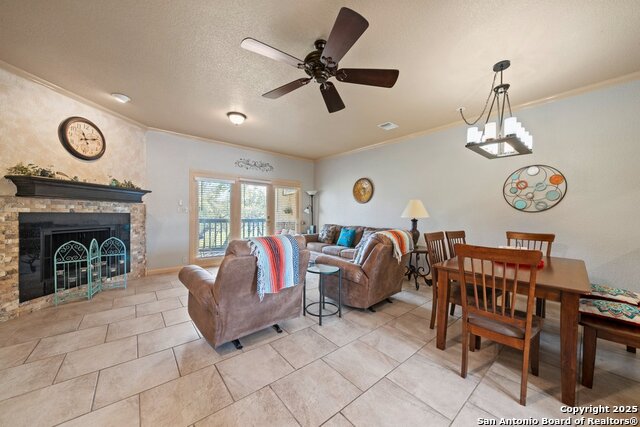 Image 4 of 19 For 421 Watts B5