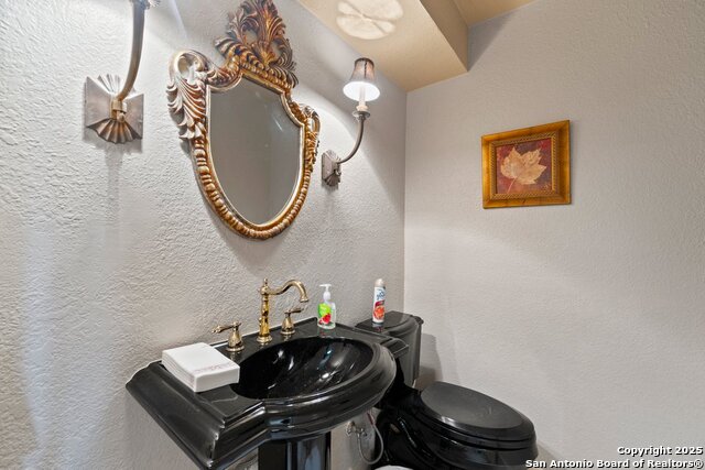 Image 8 of 19 For 421 Watts B5