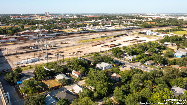 Listing photo id 0 for 1322 Sherman