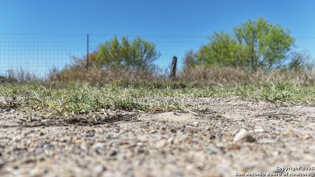 Image 19 of 40 For 0 Mines Rd