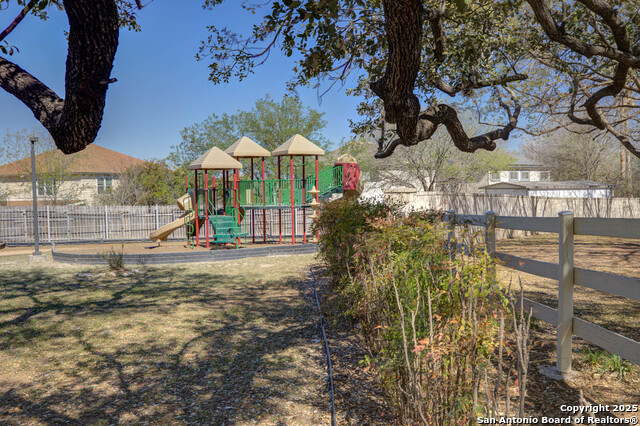 Image 27 of 28 For 4122 Tavern Oaks