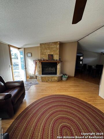 Listing photo id 0 for 408 N County Road
