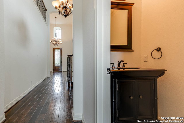 Listing photo id 10 for 7735 Stonewall Hill