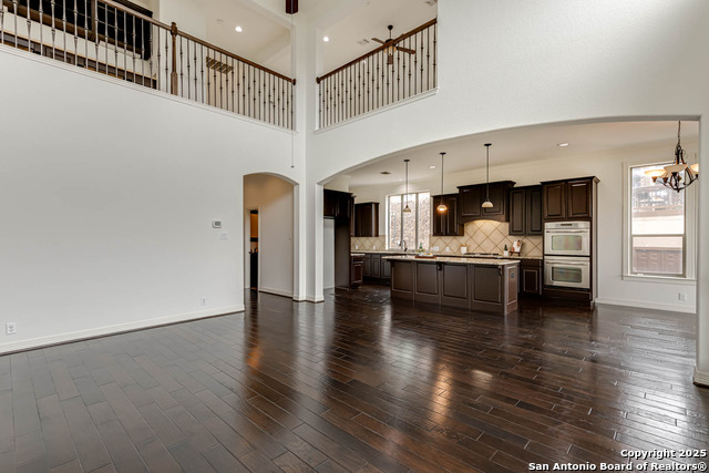 Listing photo id 14 for 7735 Stonewall Hill