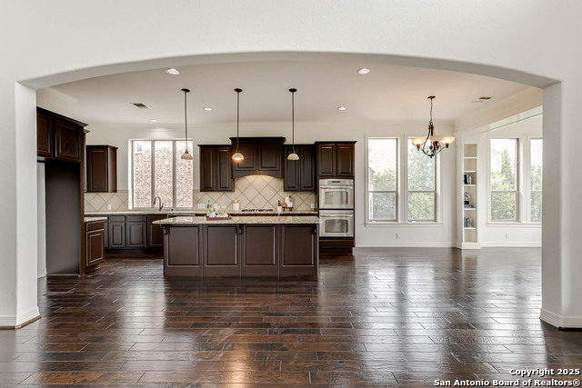 Listing photo id 16 for 7735 Stonewall Hill