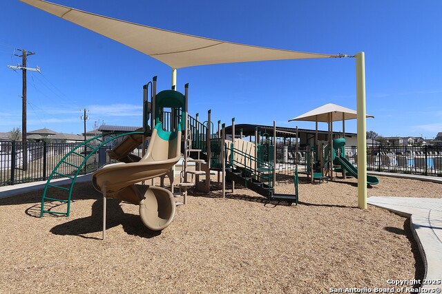 Image 31 of 45 For 4815 Swing Arc Way