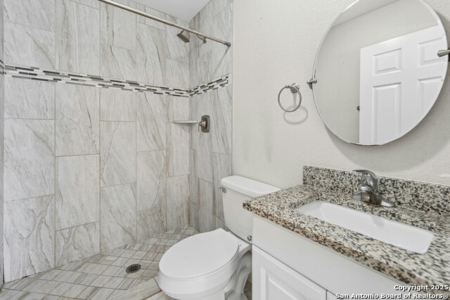 Image 18 of 36 For 915 Stonegate