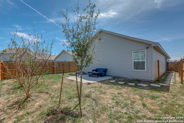 Listing photo id 23 for 355 Ambush Rdg