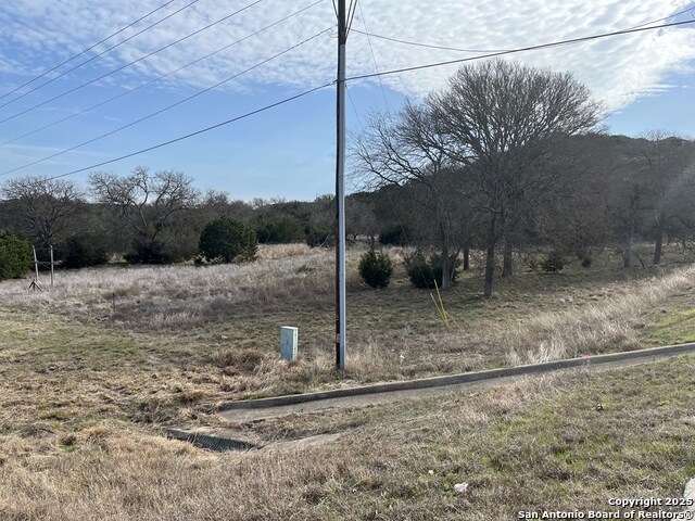 Image 3 of 7 For 2101 Stoneledge Dr N