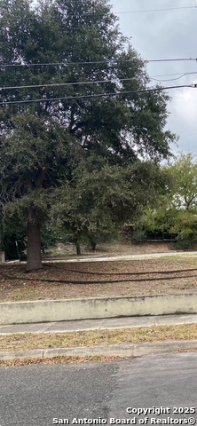 Listing Details for 924 Hedges , San Antonio, TX 78203