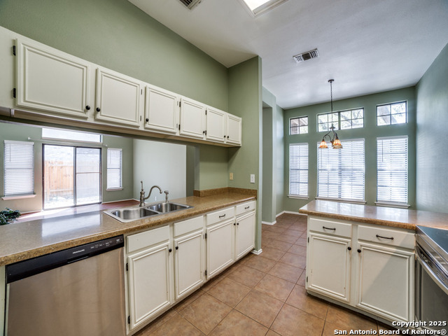 Image 15 of 25 For 7343 Bluestone