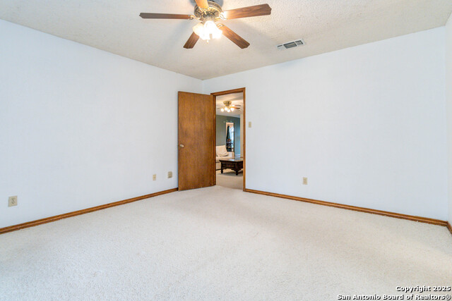 Listing photo id 8 for 106 Kildeer