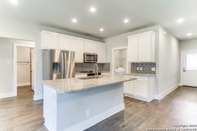 Listing photo id 8 for 1467 Cedar Grove