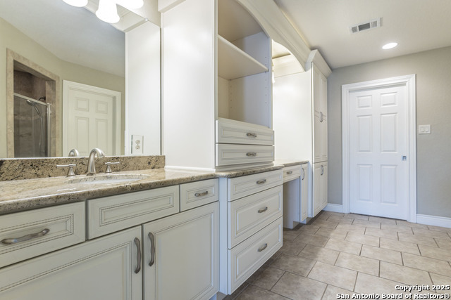 Image 13 of 25 For 26441 White Eagle