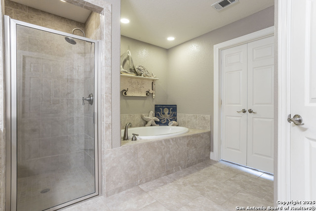 Image 20 of 25 For 26441 White Eagle