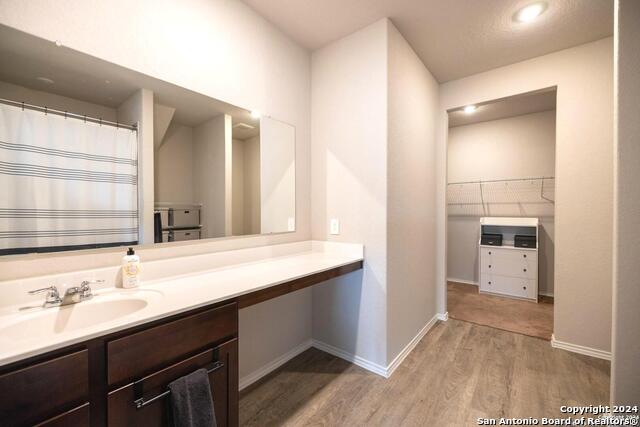 Listing photo id 12 for 3431 Andromeda Way