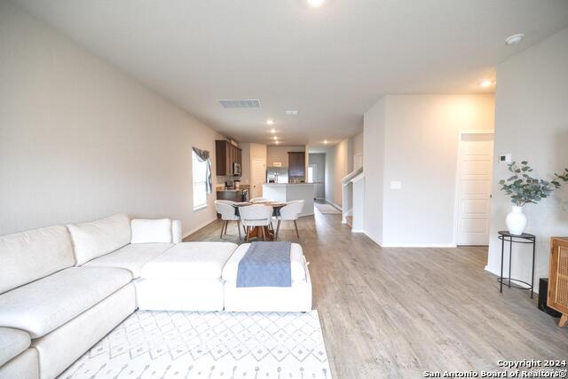 Listing photo id 2 for 3431 Andromeda Way