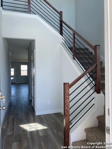 Image 2 of 8 For 2939 Angelou Street