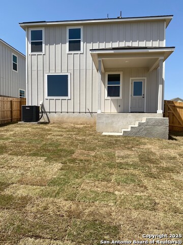 Listing photo id 3 for 727 Langston Lane