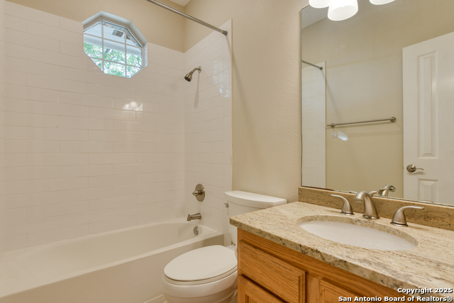 Image 13 of 37 For 13807 Sienna Ct.