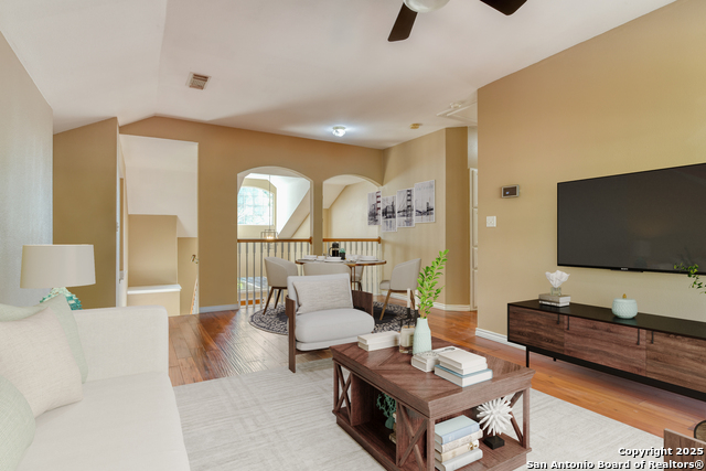Image 15 of 37 For 13807 Sienna Ct.