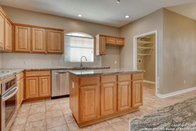 Image 26 of 37 For 13807 Sienna Ct.